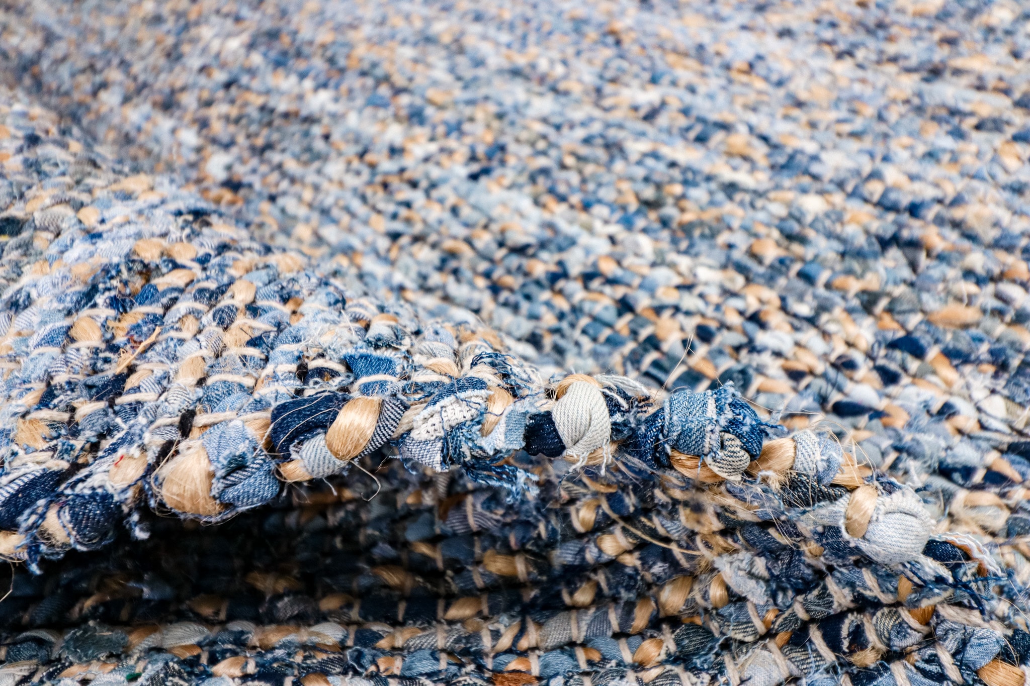 Cobble Rug RU24-288 styled in a living room setting