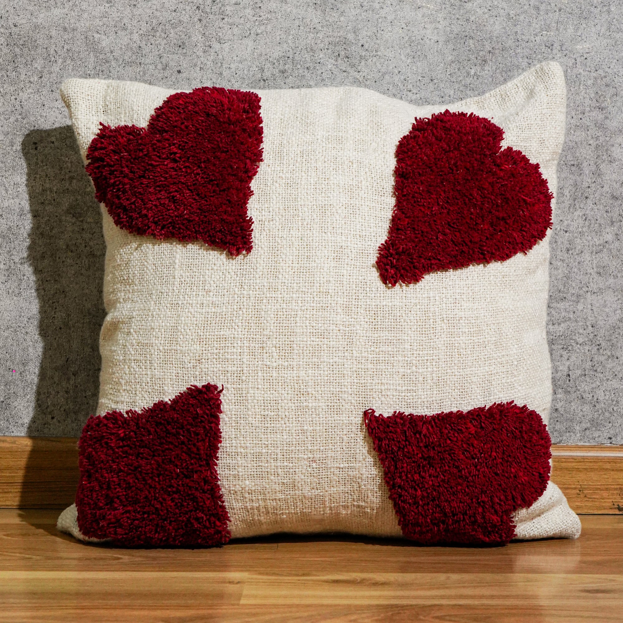Chaar cushion CC-2603 with four-panel tuft block pattern