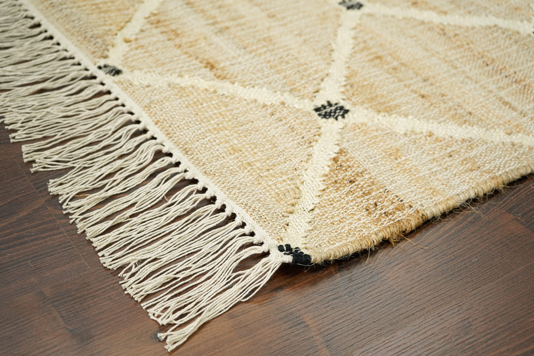 Knot Rug (STKR-185) handwoven jute rug styled in a room
