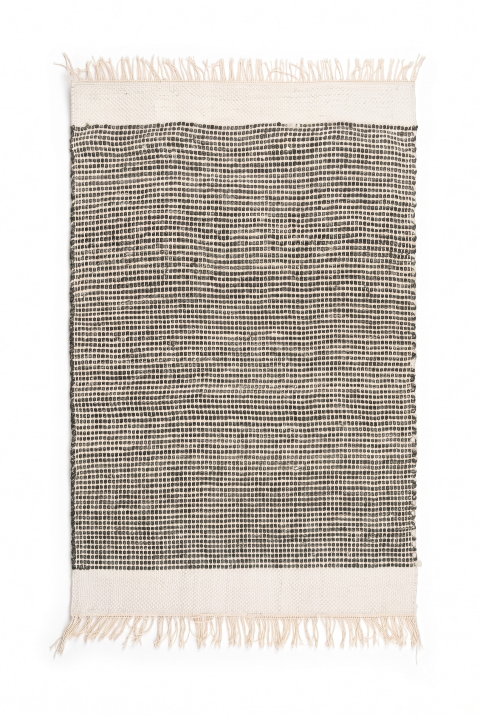 APD2622 handwoven recycled PET yarn rug product shot
