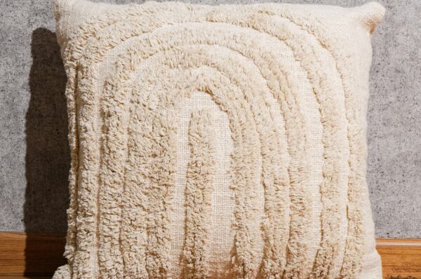 Hand-tufted cushion cover CC-2602 showing raised loop texture